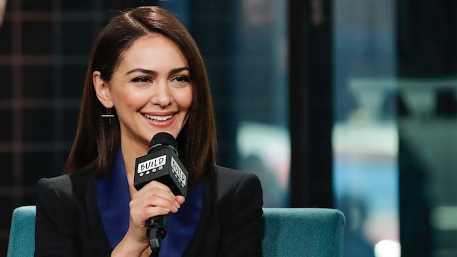 نازنین بنیادی برنده جایزه آگاهی بخشی